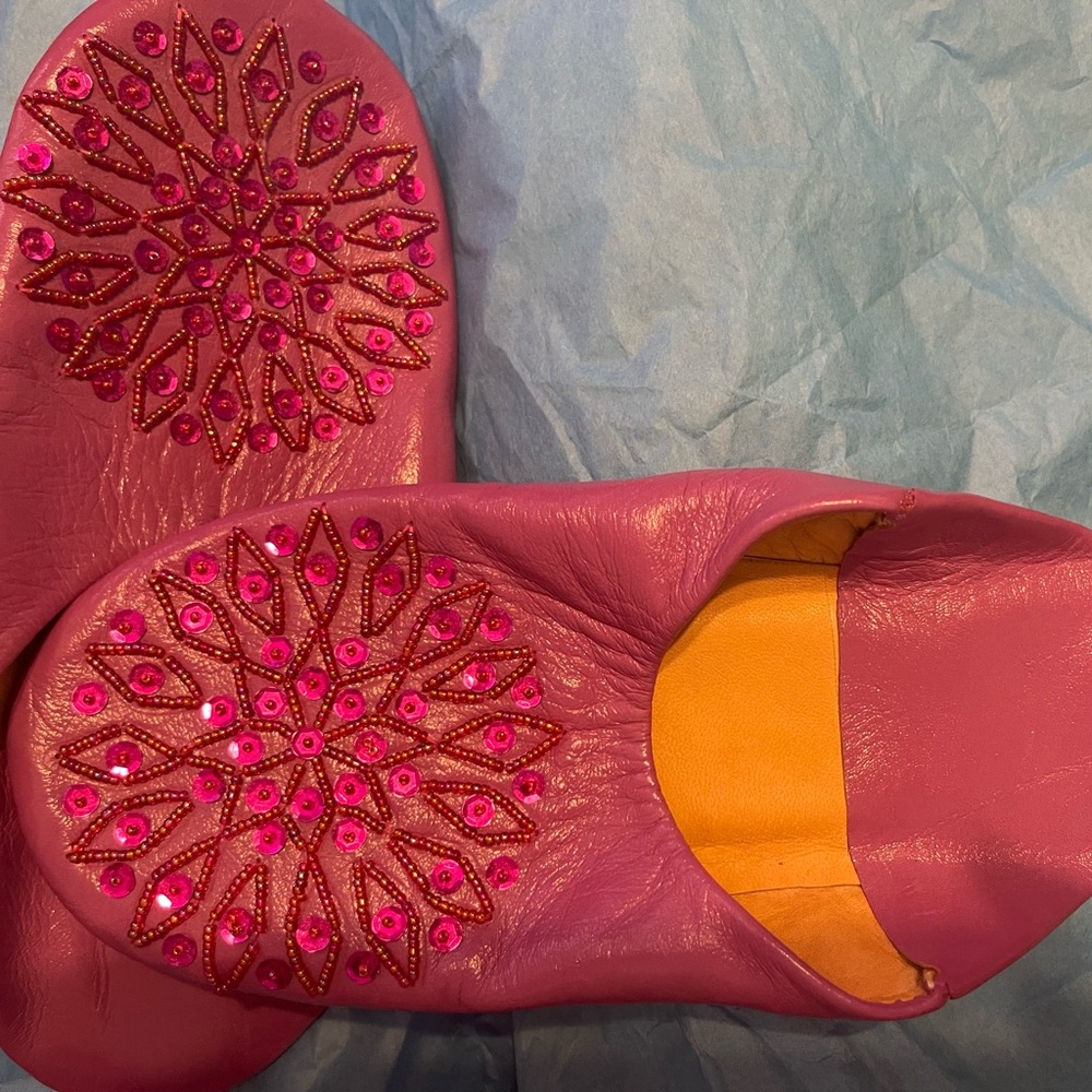Lounge MOROCCAN Boho 
SLIPPERS -Dark pink/Maroon/Size 6 Embellished Slippers